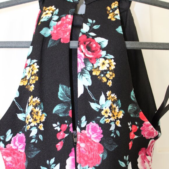 Black Floral Sleeveless dress - Picture 3 of 4